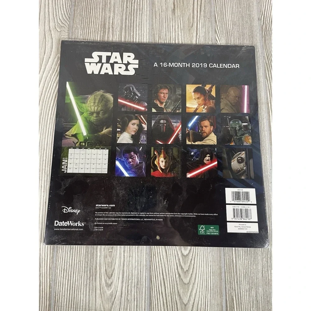STAR WARS 2019 Wall Calendar Darth Vader Yoda Sealed 12x12 Garage Man Cave Art
